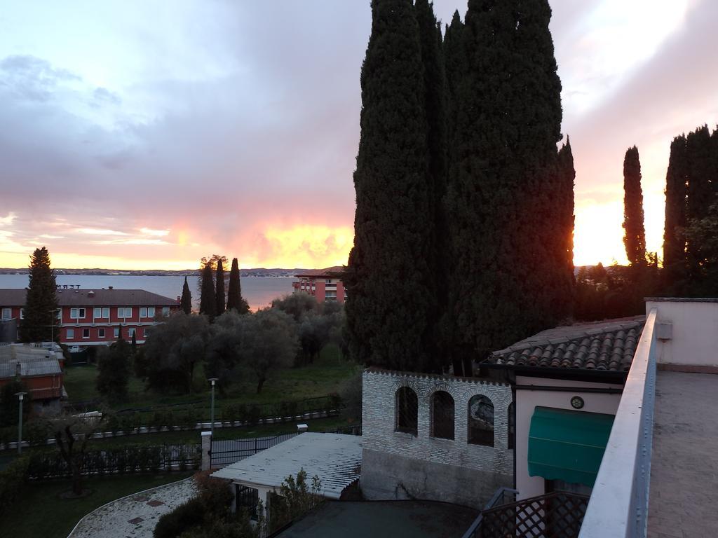 Hotel Meridiana Sirmione Kültér fotó